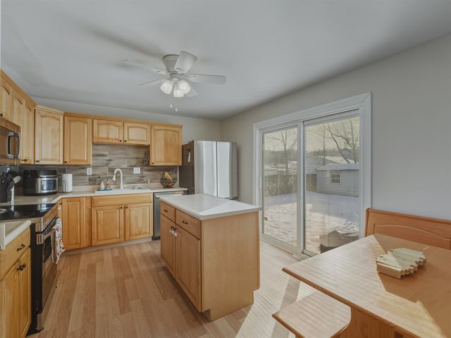 102 McConkey Ave, Barboursville, WV 25504