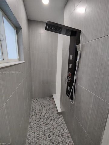 716 37th AVE, Cape Coral, FL 33993