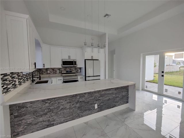 716 37th AVE, Cape Coral, FL 33993