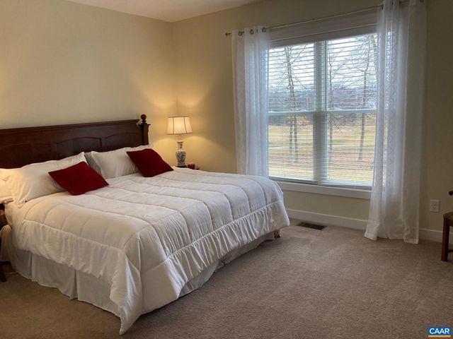 267 HERITAGE DR, Zion Crossroads, VA 22942