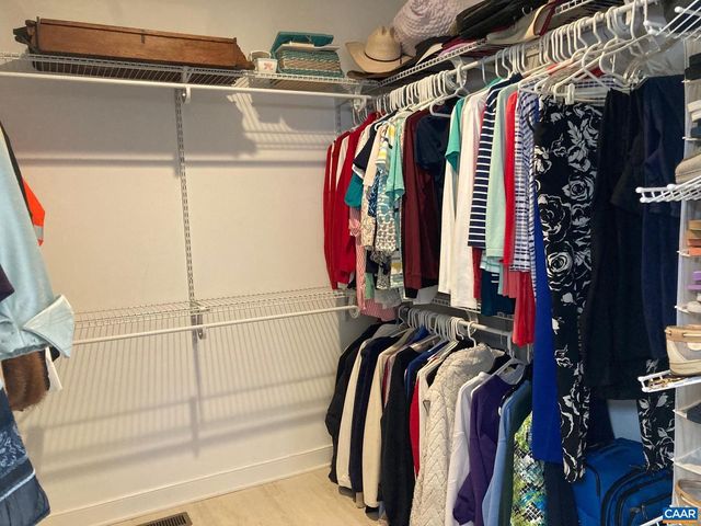 267 HERITAGE DR, Zion Crossroads, VA 22942