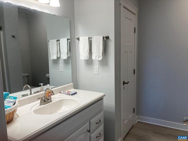 267 HERITAGE DR, Zion Crossroads, VA 22942