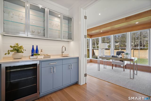 21 Lockwood Circle, Westport, CT 06880