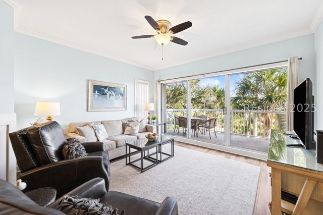 77 Ocean Ln Apt 212, Hilton Head Island, SC 29928