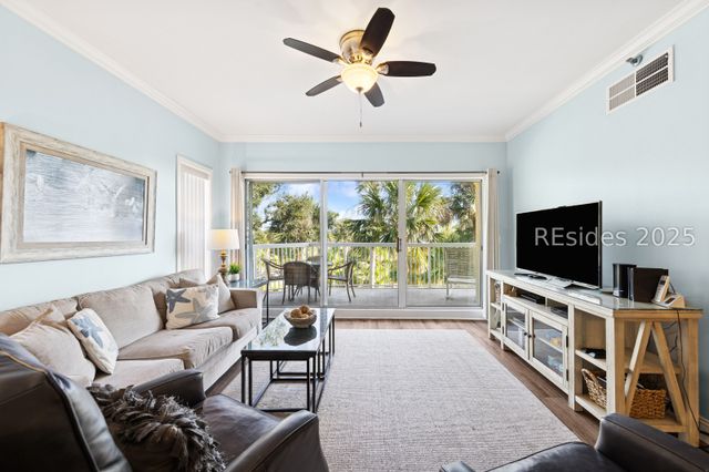 77 Ocean Ln Apt 212, Hilton Head Island, SC 29928
