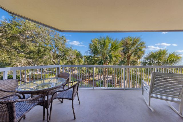 77 Ocean Ln Apt 212, Hilton Head Island, SC 29928