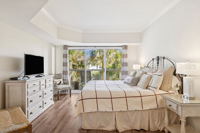77 Ocean Ln Apt 212, Hilton Head Island, SC 29928