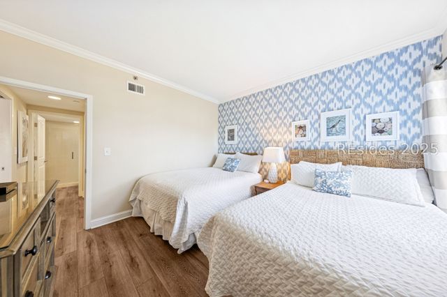 77 Ocean Ln Apt 212, Hilton Head Island, SC 29928