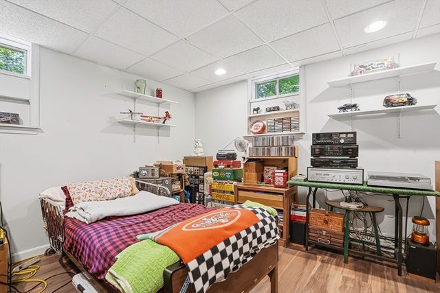 59 Woodland Rd, Southborough, MA 01772