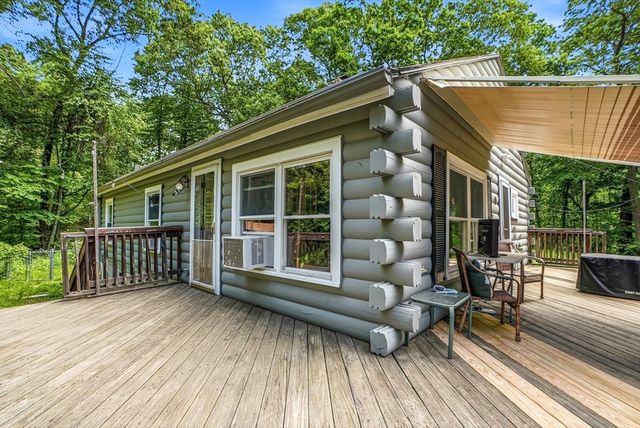 59 Woodland Rd, Southborough, MA 01772
