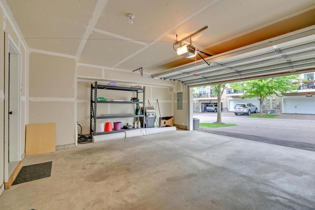 11340 Sandcastle Drive D, Woodbury, MN 55129