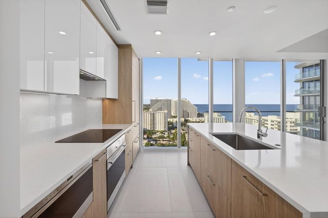 153 N Seabreeze 1805-S, Fort Lauderdale, FL 33304