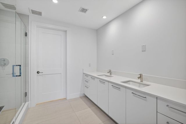 153 N Seabreeze 1805-S, Fort Lauderdale, FL 33304