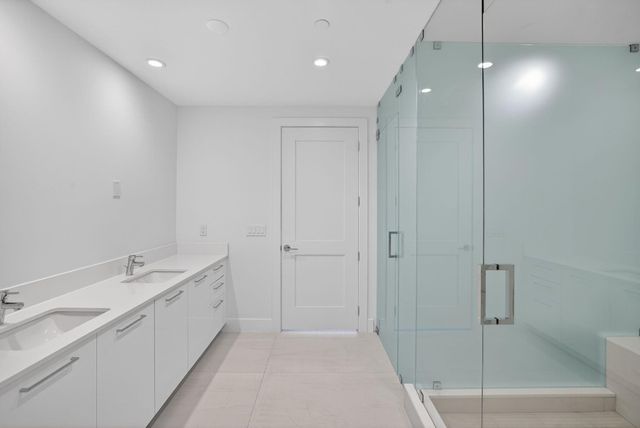 153 N Seabreeze 1805-S, Fort Lauderdale, FL 33304