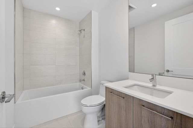 153 N Seabreeze 1805-S, Fort Lauderdale, FL 33304