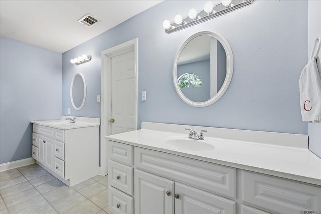 18606 Perkins Oak Rd, Prairieville, LA 70769