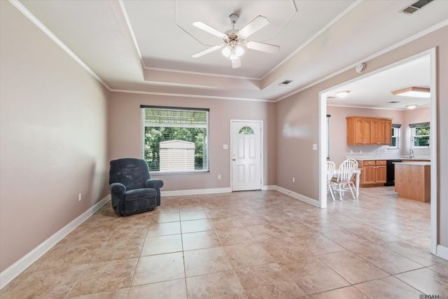 18606 Perkins Oak Rd, Prairieville, LA 70769