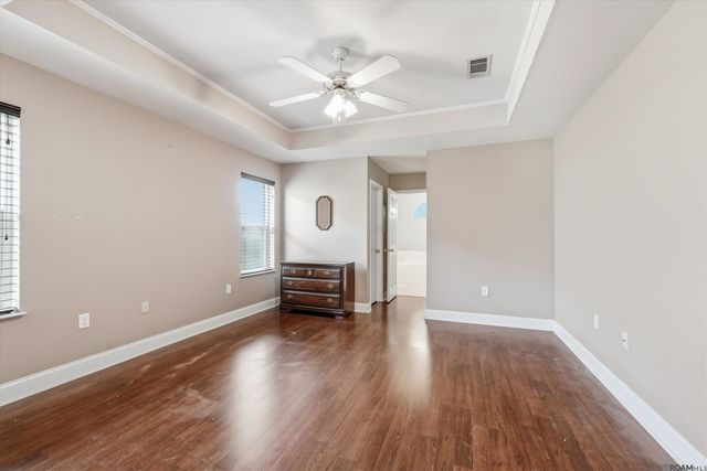 18606 Perkins Oak Rd, Prairieville, LA 70769