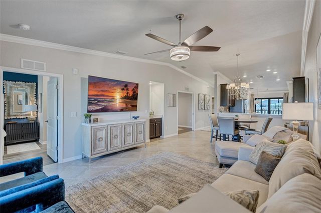 5548 PALMER CIRCLE 205, Bradenton, FL 34211