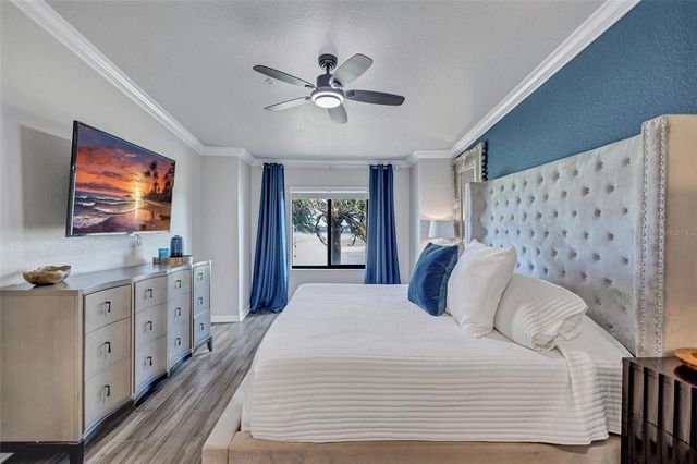 5548 PALMER CIRCLE 205, Bradenton, FL 34211