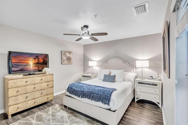 5548 PALMER CIRCLE 205, Bradenton, FL 34211