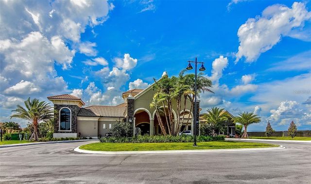 5548 PALMER CIRCLE 205, Bradenton, FL 34211