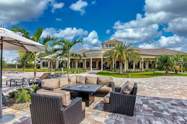 5548 PALMER CIRCLE 205, Bradenton, FL 34211