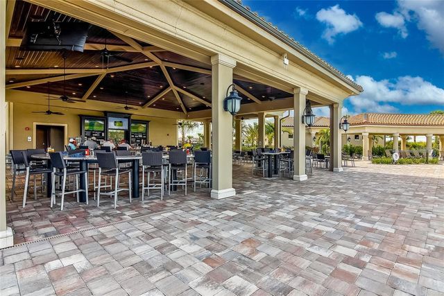 5548 PALMER CIRCLE 205, Bradenton, FL 34211