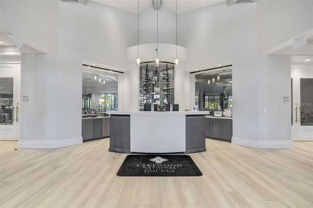 5548 PALMER CIRCLE 205, Bradenton, FL 34211