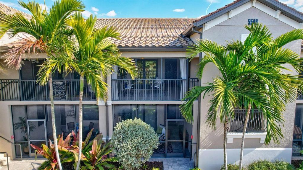 5548 PALMER CIRCLE 205, Bradenton, FL 34211