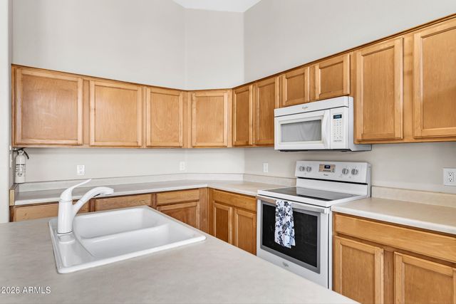 9250 E CARMEL Avenue, Mesa, AZ 85208