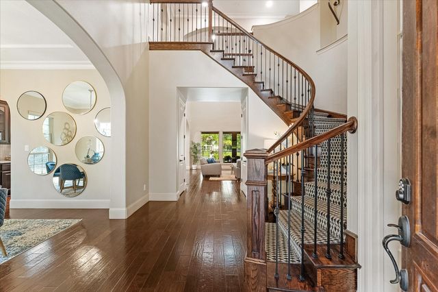 19 Paloma Bend Place, The Woodlands, TX 77389
