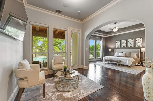 19 Paloma Bend Place, The Woodlands, TX 77389
