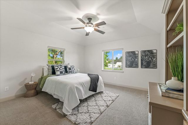 19 Paloma Bend Place, The Woodlands, TX 77389