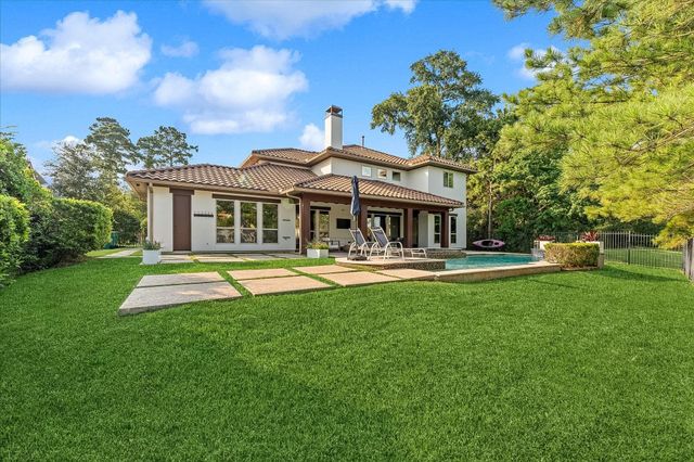 19 Paloma Bend Place, The Woodlands, TX 77389