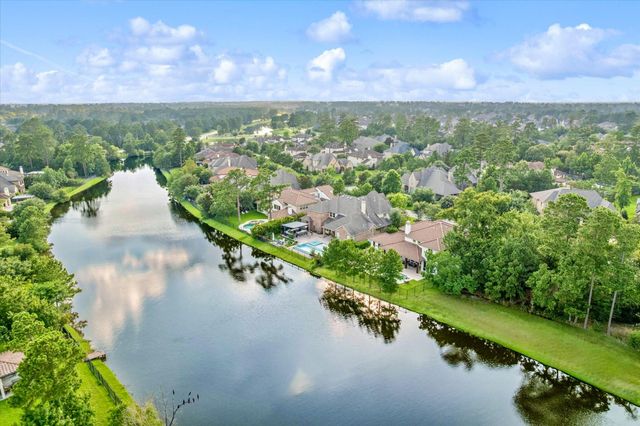 19 Paloma Bend Place, The Woodlands, TX 77389
