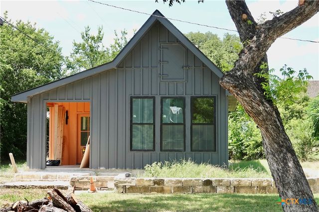 801 Reynolds, Goldthwaite, TX 76844