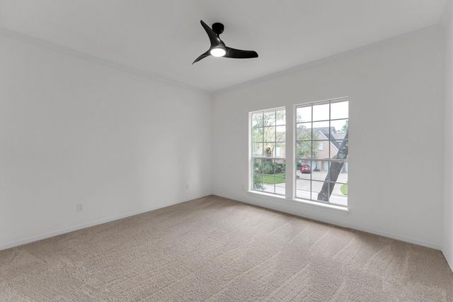 30 E Wedgemere Circle, The Woodlands, TX 77381