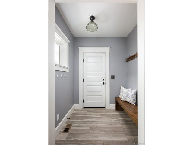 1598 S Washington St, Denver, CO 80210