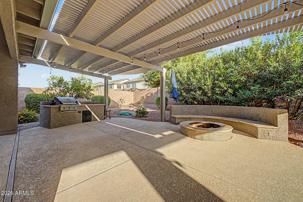 3213 W PLEASANT Lane, Phoenix, AZ 85041 — photo 2