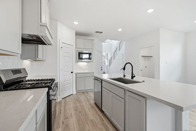 12427 Aurora Basin, San Antonio, TX 78254