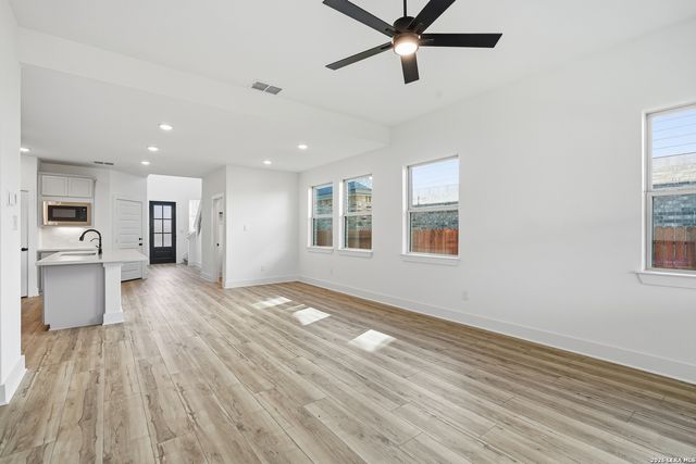 12427 Aurora Basin, San Antonio, TX 78254