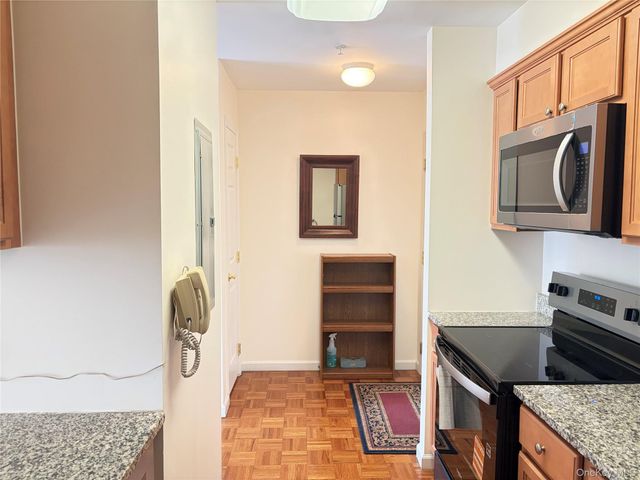 306 Sutton Drive, Mount Kisco, NY 10549