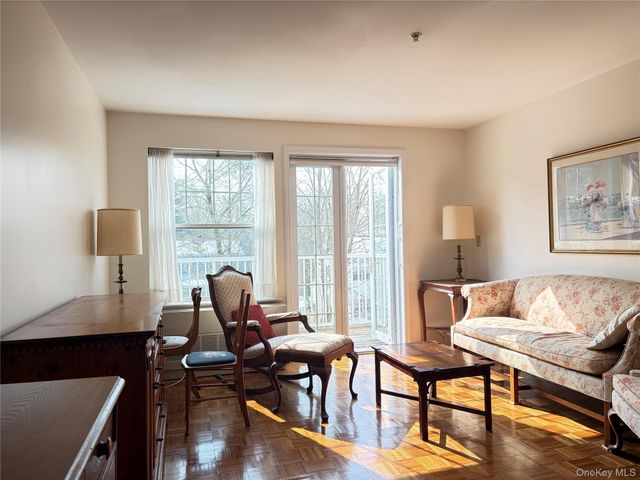 306 Sutton Drive, Mount Kisco, NY 10549