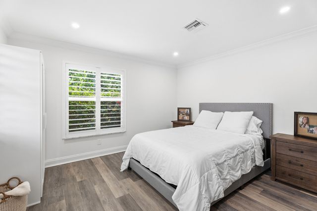 3952 SE Fairway W, Stuart, FL 34997