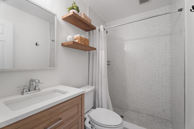 3952 SE Fairway W, Stuart, FL 34997