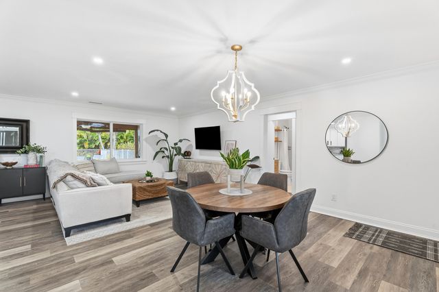 3952 SE Fairway W, Stuart, FL 34997