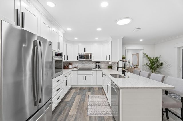 3952 SE Fairway W, Stuart, FL 34997