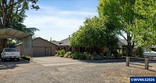 210 S 2nd St, Carlton, OR 97111