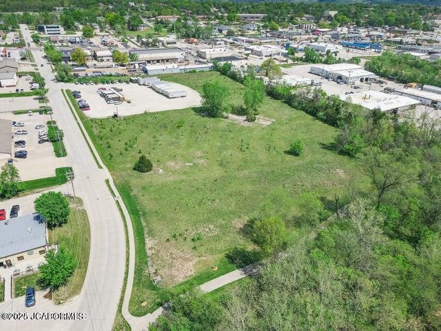 721 HEISINGER ROAD, Jefferson City, MO 65109